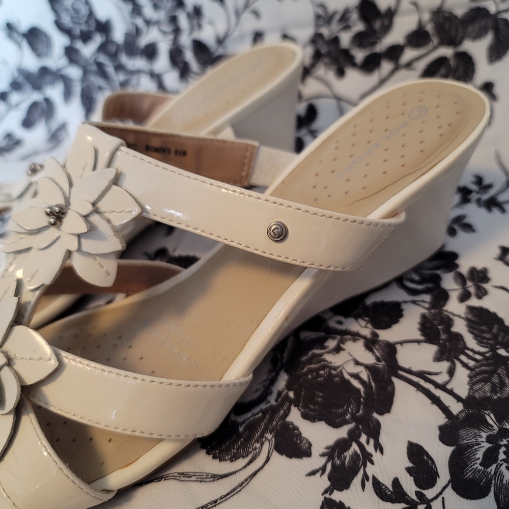 Sandals - Picture 3 of 6